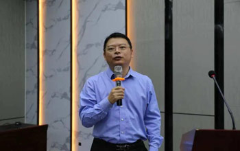 若何；つ盖缀，延安召集企衣反提建议